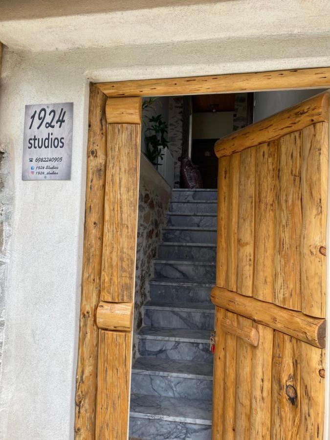 1924 Studios 1 Agios Petros  Экстерьер фото