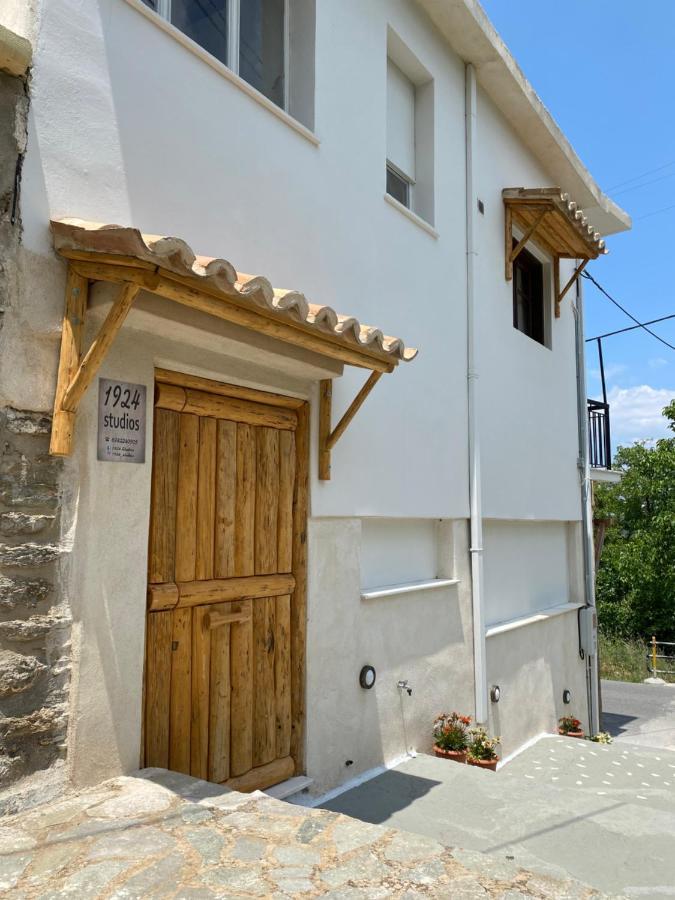 1924 Studios 1 Agios Petros  Экстерьер фото